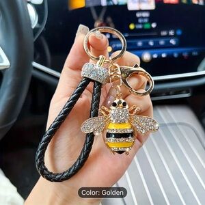 Bumble bee keychain